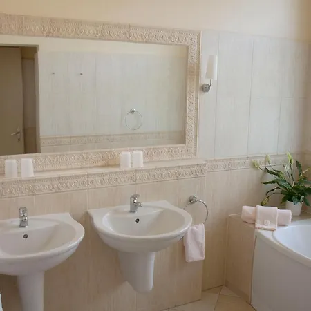 Hotell Vladni Vila Luhačovice