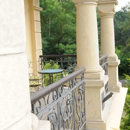 Vladni Vila Hotell Luhačovice